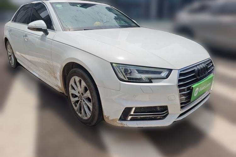 Used Audi A4L 2019 40 TFSI Ambition China VI Front Right 45 Deg