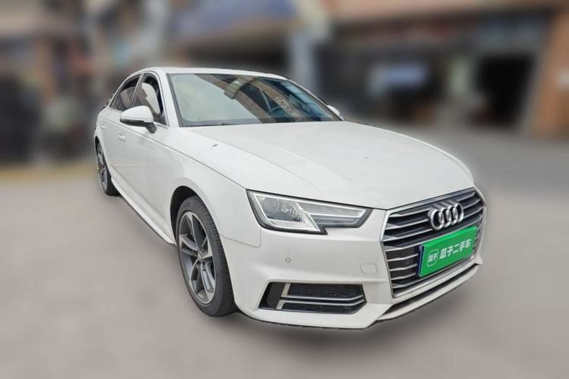 Used Audi A4L 2019 40 TFSI Ambition China VI Front Right 45 Deg