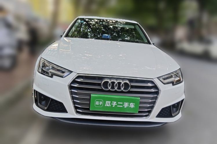 Used Audi A4L 2019 40 TFSI Fashion Edition China VI Emission Standard Front