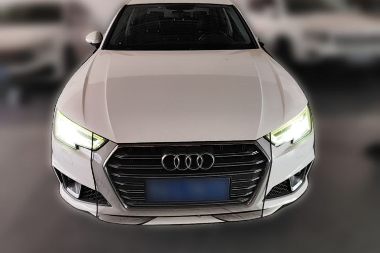 Used Audi A4L 2019 40 TFSI Fashion Edition China VI Emission Standard Front