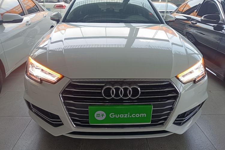 Used Audi A4L 2019 40 TFSI Ambition China VI Front