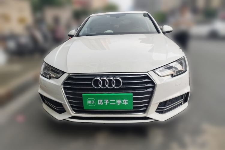 Used Audi A4L 2019 40 TFSI Ambition China VI Front