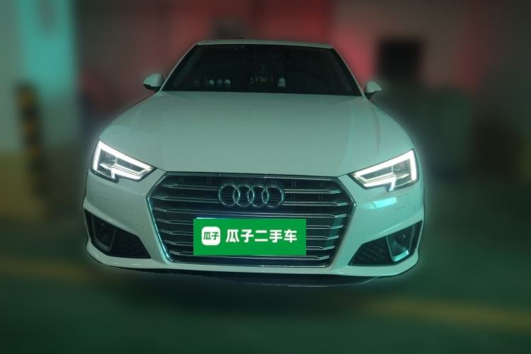 Used Audi A4L 2019 40 TFSI Fashion Edition China VI Emission Standard Front