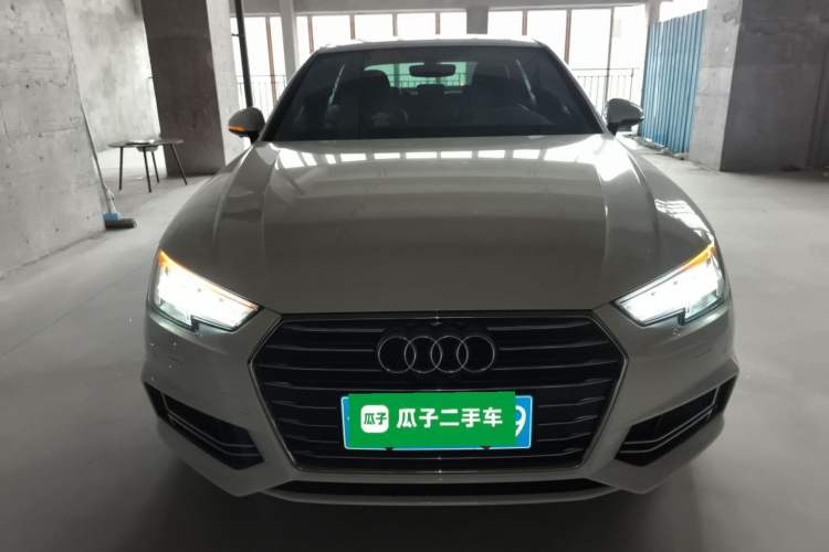 Used Audi A4L 2019 40 TFSI Ambition China VI Front