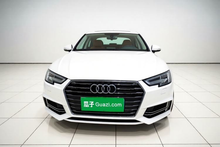 Used Audi A4L 2019 40 TFSI Ambition China VI Front