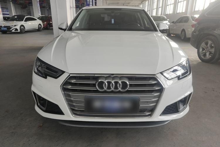 Used Audi A4L 2019 40 TFSI Fashion Edition China VI Emission Standard Front