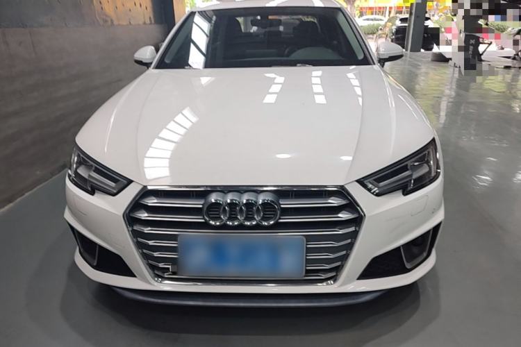 Used Audi A4L 2019 40 TFSI Fashion Edition China VI Emission Standard Front