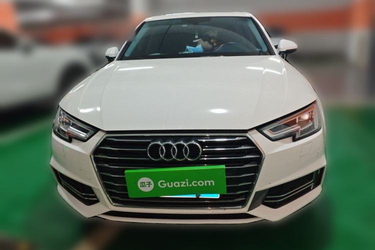 Used Audi A4L 2019 40 TFSI Ambition China VI Front