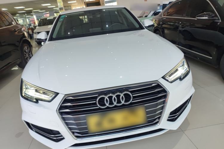 Used Audi A4L 2019 40 TFSI Ambition China VI Front