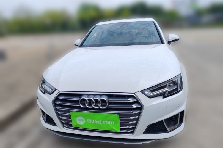 Used Audi A4L 2019 40 TFSI Fashion Edition China VI Emission Standard Front
