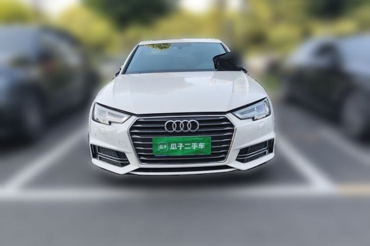 Used Audi A4L 2019 40 TFSI Ambition China VI Front