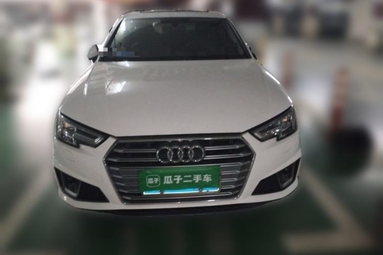 Used Audi A4L 2019 40 TFSI Fashion Edition China VI Emission Standard Front