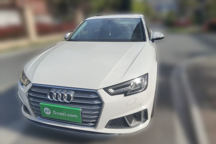 Used Audi A4L 2019 40 TFSI Fashion Edition China VI Emission Standard Front