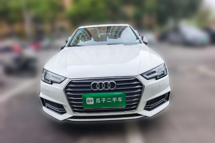 Used Audi A4L 2019 40 TFSI Ambition China VI Front