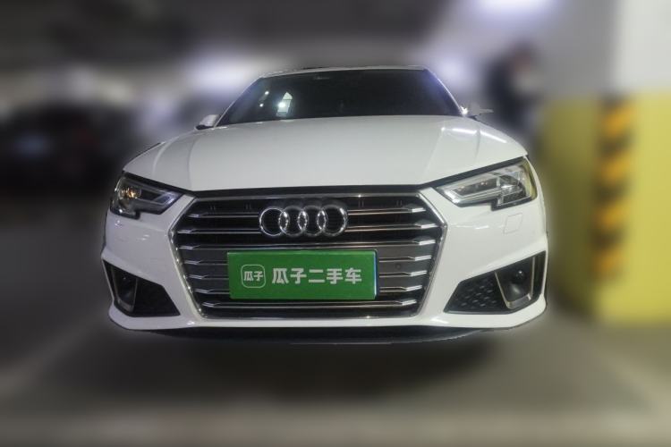 Used Audi A4L 2019 40 TFSI Fashion Edition China VI Emission Standard Front