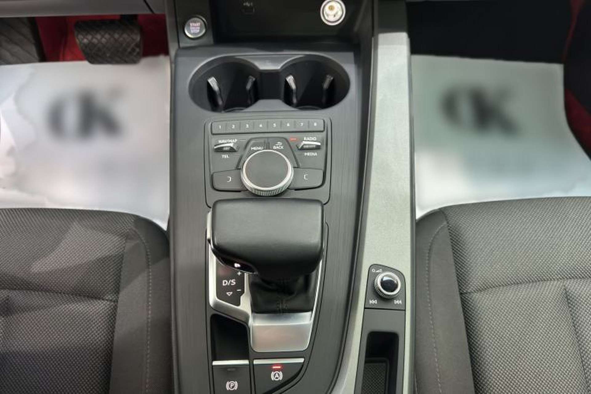 Used Audi A4L 2019 40 TFSI Ambition China VI Gear Lever