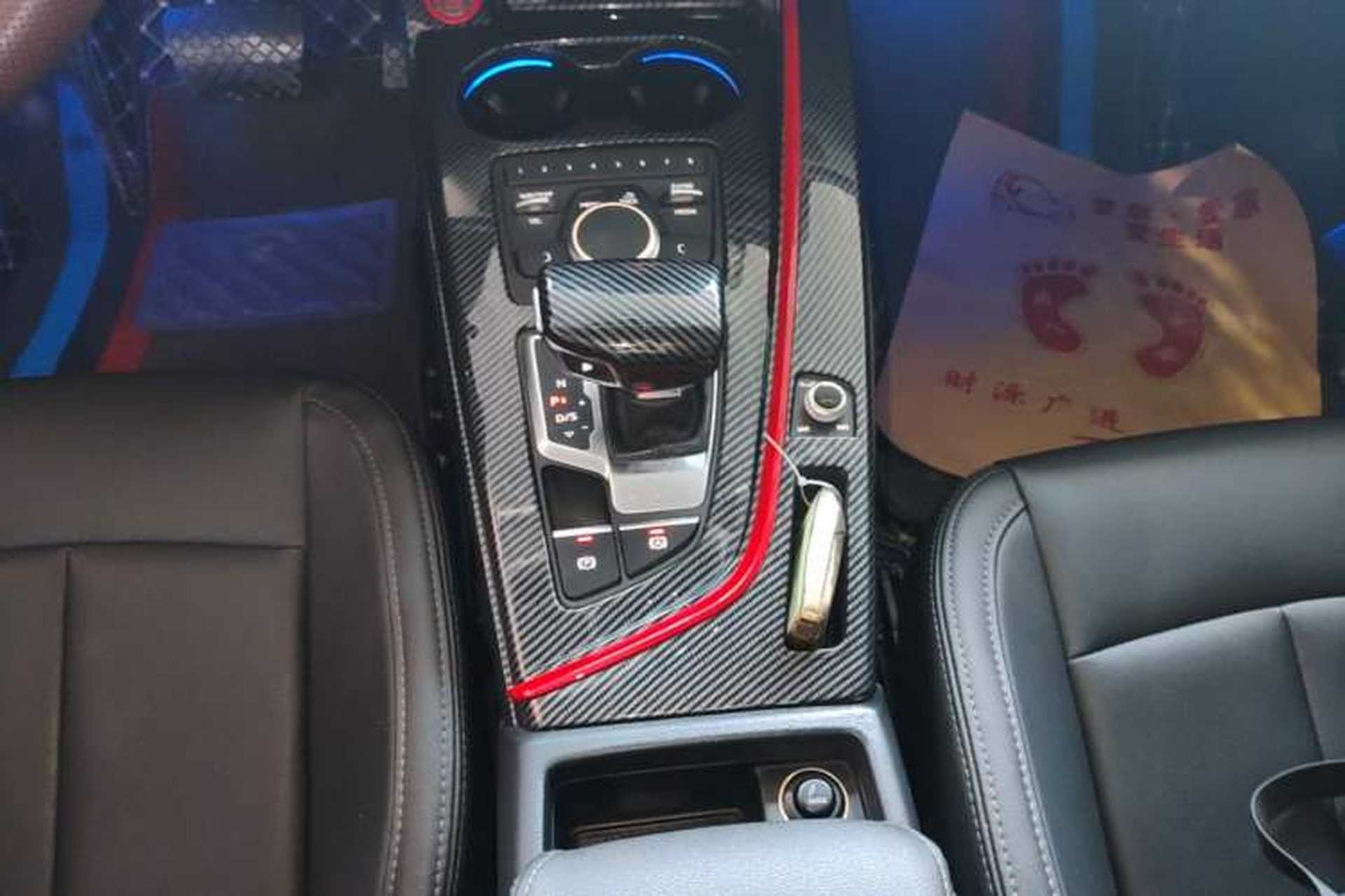Used Audi A4L 2019 40 TFSI Ambition Version China V Gear Lever