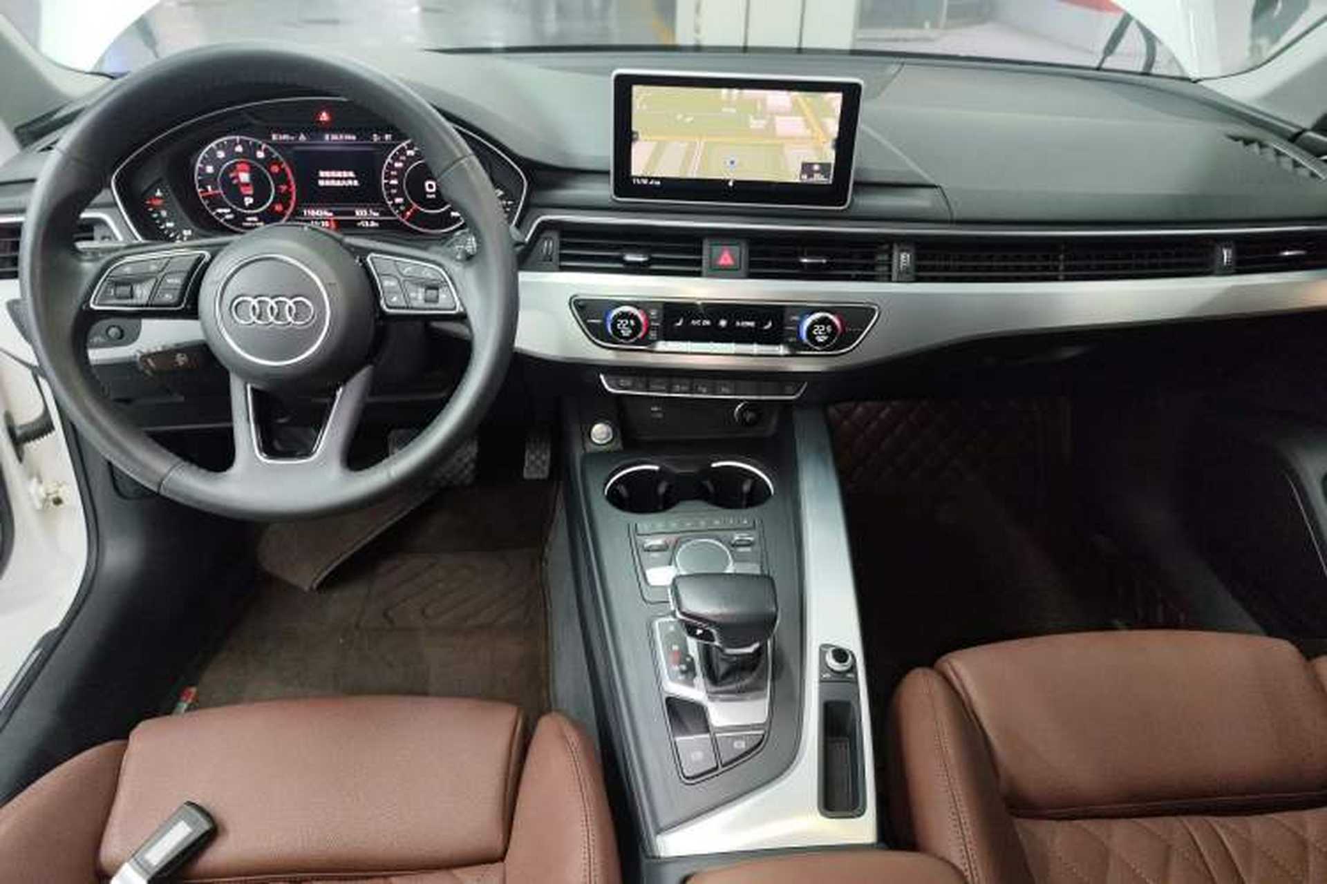 Used Audi A4L 2019 40 TFSI Fashion Version China V Gear Lever