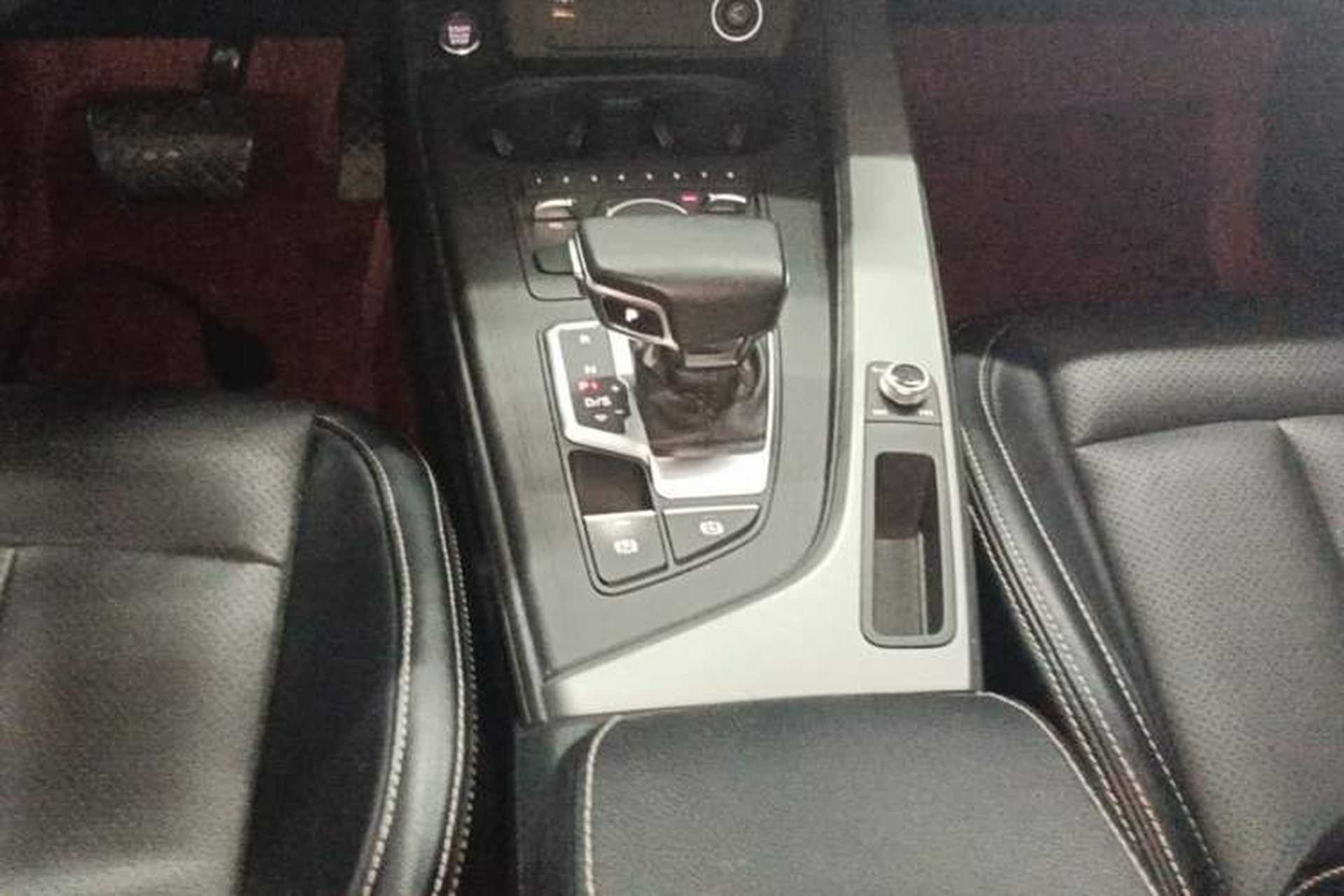 Used Audi A4L 2019 40 TFSI Ambition Version China V Gear Lever
