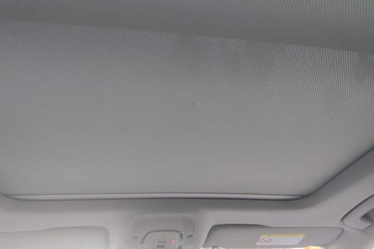 Used Audi A4L 2019 40 TFSI Fashion Edition China VI Emission Standard Headliner