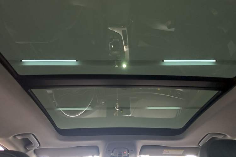 Used Audi A4L 2019 40 TFSI Fashion Edition China VI Emission Standard Headliner