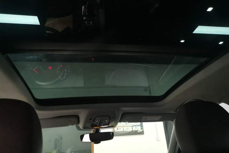 Used Audi A4L 2019 40 TFSI Ambition China VI Headliner
