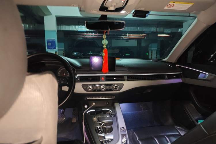 Used Audi A4L 2019 35 TFSI Ambition China V Headliner