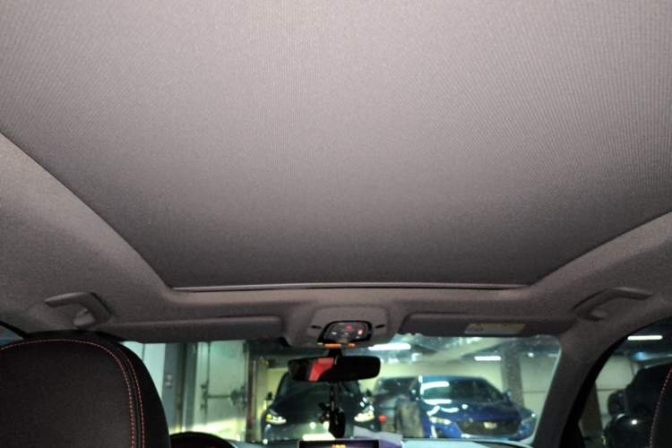 Used Audi A4L 2019 40 TFSI Fashion Edition China VI Emission Standard Headliner