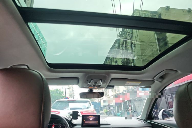 Used Audi A4L 2019 40 TFSI Ambition China VI Headliner