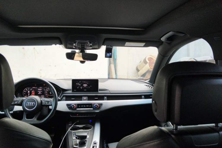 Used Audi A4L 2019 40 TFSI Sporty Version China V Headliner