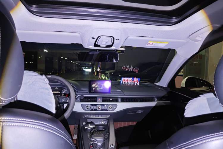 Used Audi A4L 2019 40 TFSI Ambition Version China V Headliner
