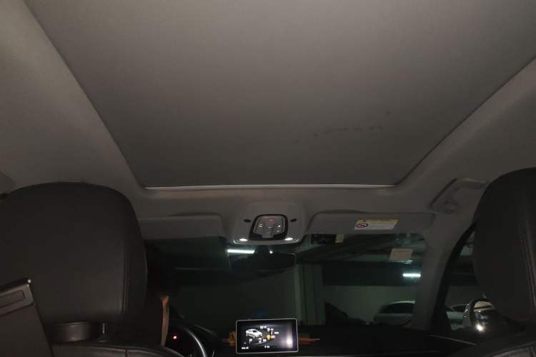 Used Audi A4L 2019 40 TFSI Fashion Edition China VI Emission Standard Headliner