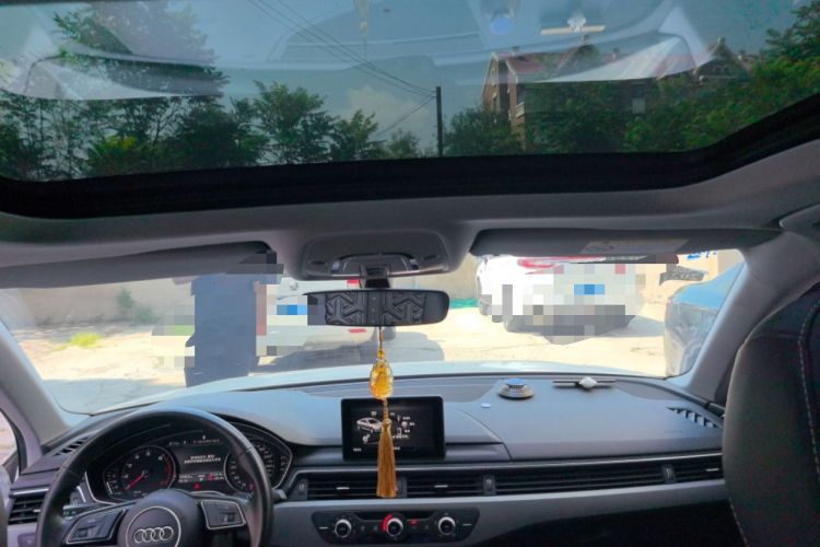 Used Audi A4L 2019 40 TFSI Ambition China VI Headliner