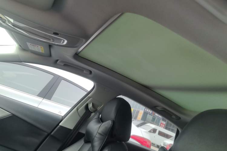 Used Audi A4L 2019 40 TFSI Ambition China VI Headliner