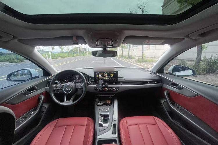Used Audi A4L 2019 40 TFSI Ambition China VI Headliner