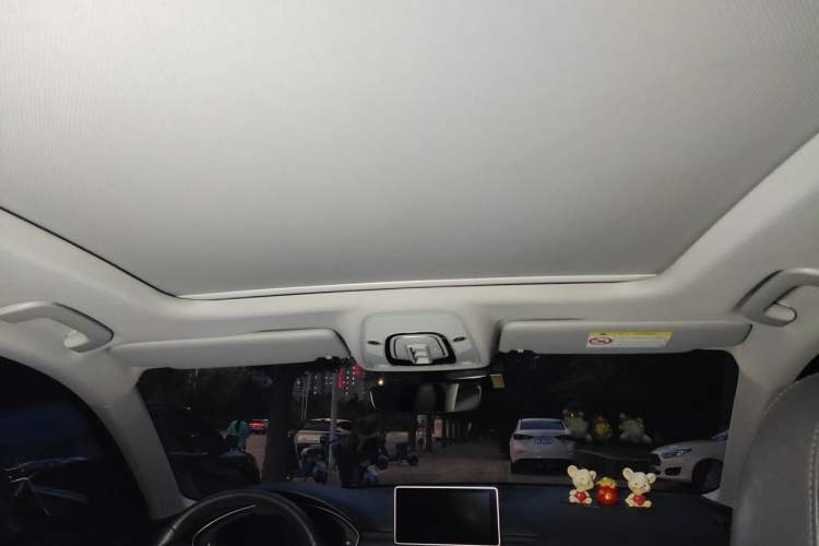 Used Audi A4L 2019 40 TFSI Fashion Edition China VI Emission Standard Headliner