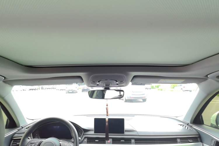 Used Audi A4L 2019 40 TFSI Fashion Version China V Headliner