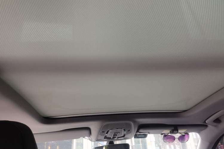 Used Audi A4L 2019 40 TFSI Fashion Edition China VI Emission Standard Headliner