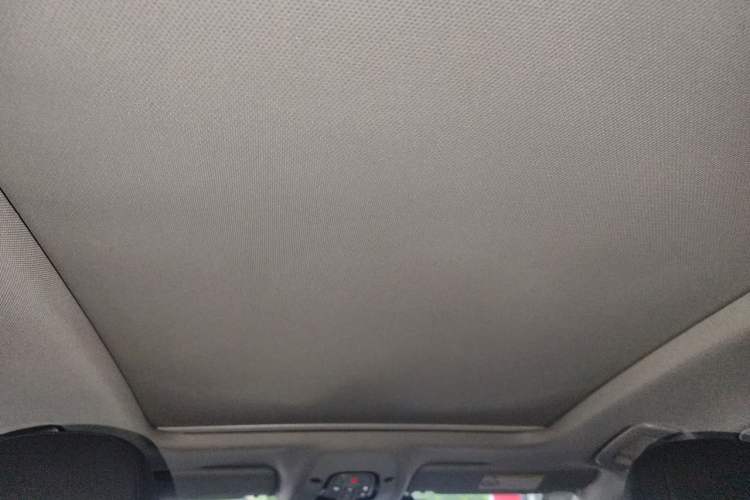 Used Audi A4L 2019 40 TFSI Fashion Edition China VI Emission Standard Headliner