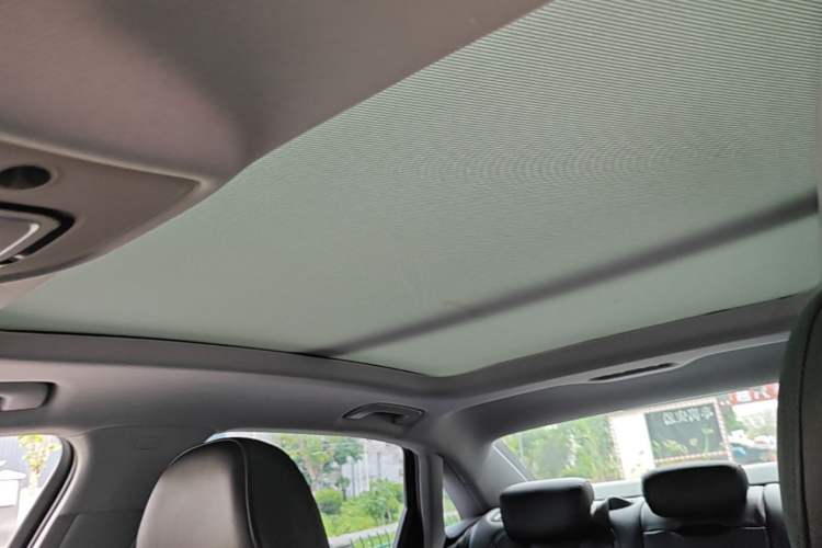 Used Audi A4L 2019 40 TFSI Ambition China VI Headliner