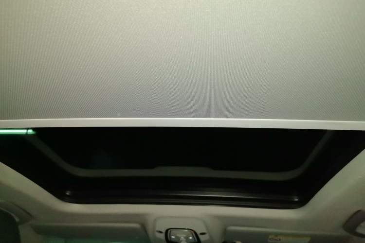 Used Audi A4L 2019 45 TFSI quattro Individual Sport Edition China VI Headliner