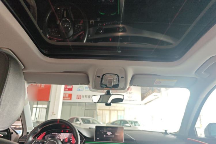 Used Audi A4L 2019 40 TFSI Fashion Edition China VI Emission Standard Headliner