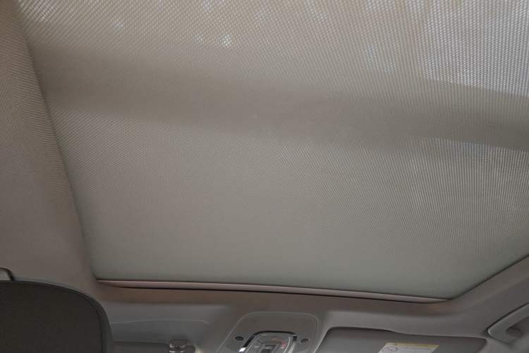 Used Audi A4L 2019 40 TFSI Fashion Edition China VI Emission Standard Headliner