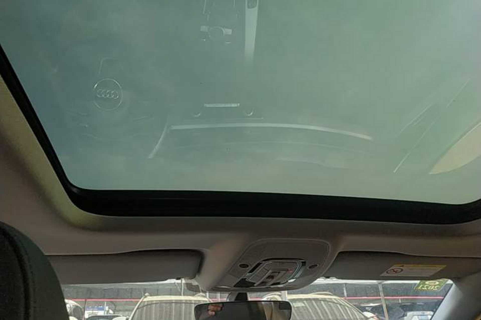 Used Audi A4L 2019 40 TFSI Fashion Version China V Headliner