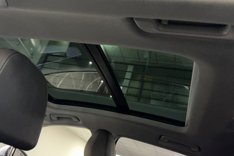 Used Audi A4L 2019 40 TFSI Fashion Edition China VI Emission Standard Headliner