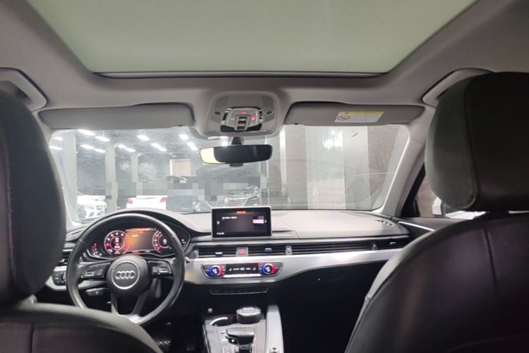 Used Audi A4L 2019 40 TFSI Fashion Edition China VI Emission Standard Headliner