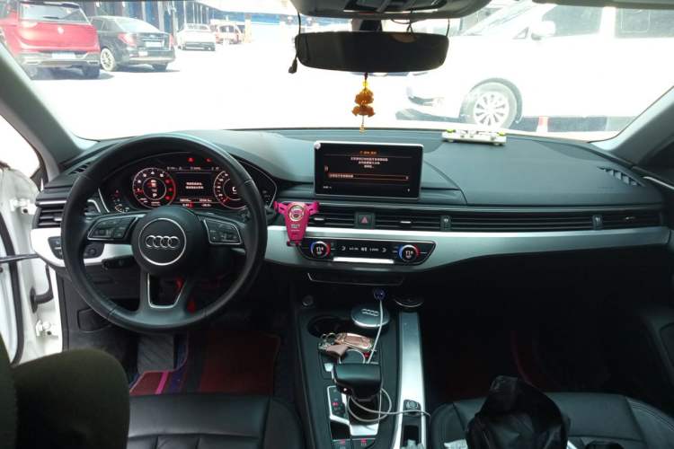 Used Audi A4L 2019 40 TFSI Fashion Version China V Headliner