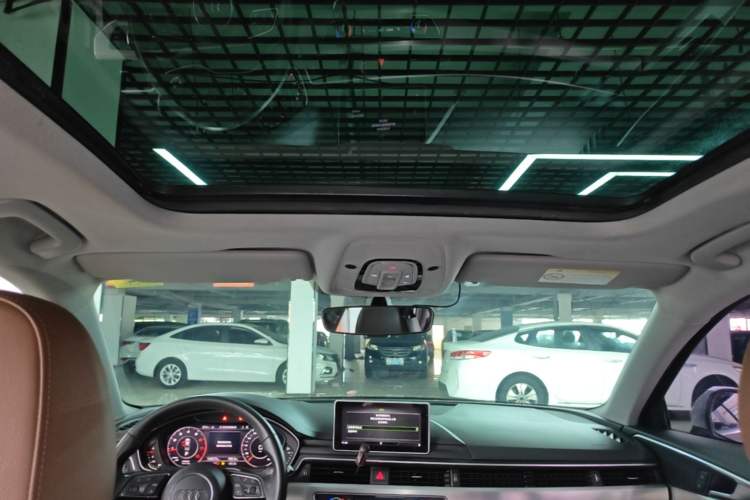 Used Audi A4L 2019 40 TFSI Fashion Version China V Headliner