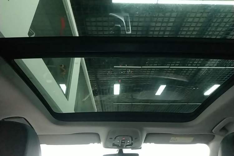 Used Audi A4L 2019 40 TFSI Fashion Edition China VI Emission Standard Headliner