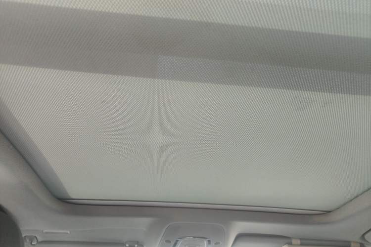 Used Audi A4L 2019 40 TFSI Fashion Edition China VI Emission Standard Headliner